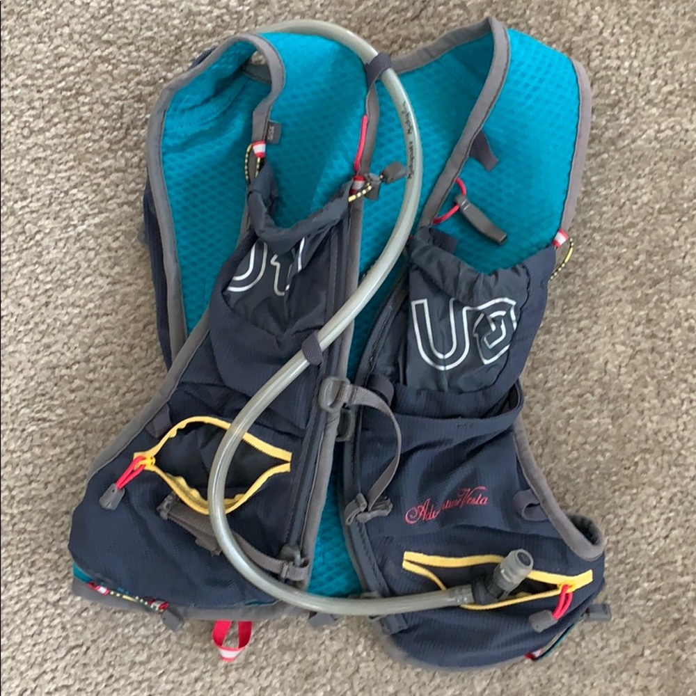 Ultimate Direction Hydration pack